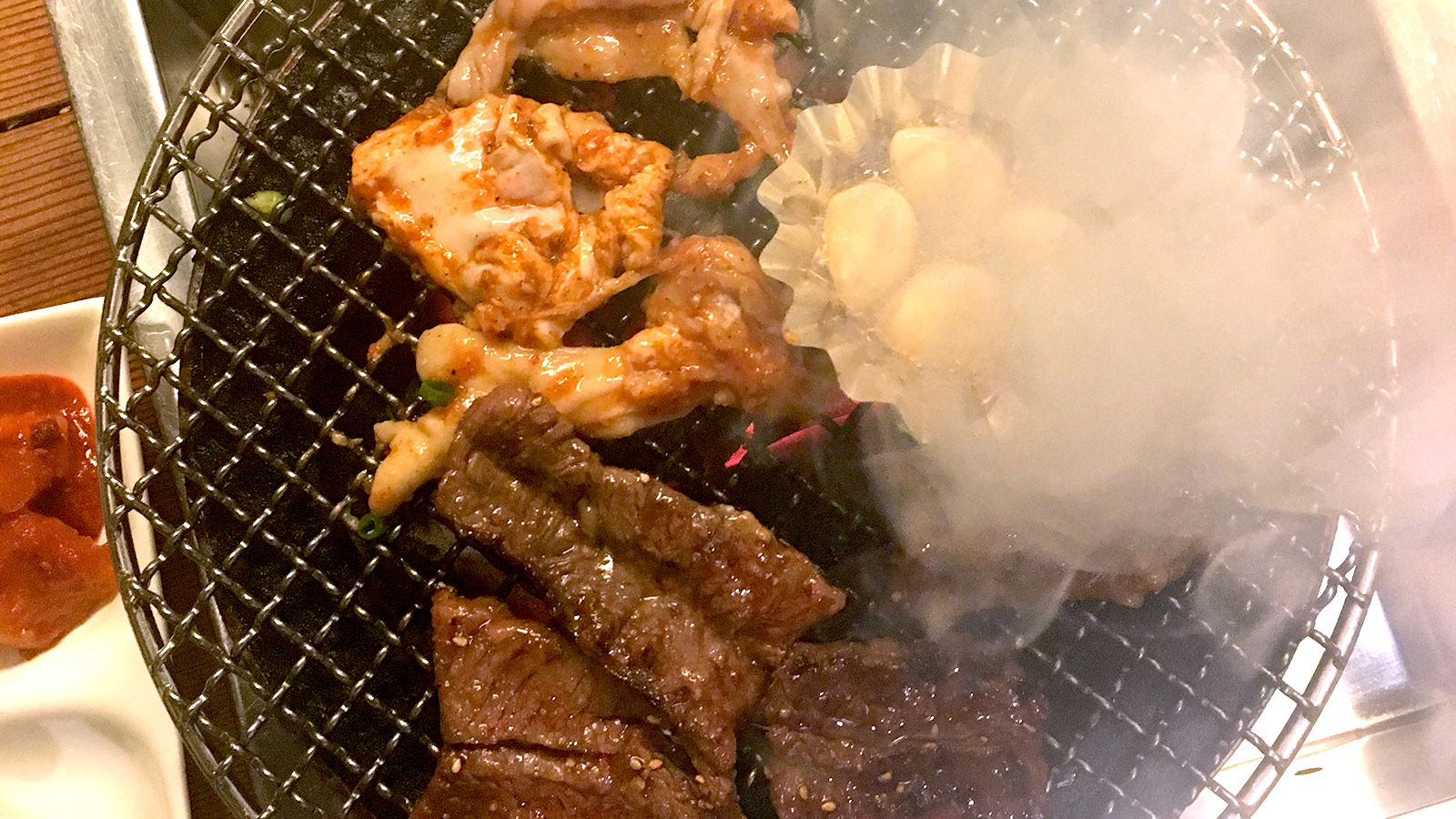 (Yakiniku) The highly popular local store “Santoki”